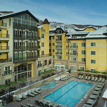 Legendary Lodging At The Ritz Vail Esterno foto