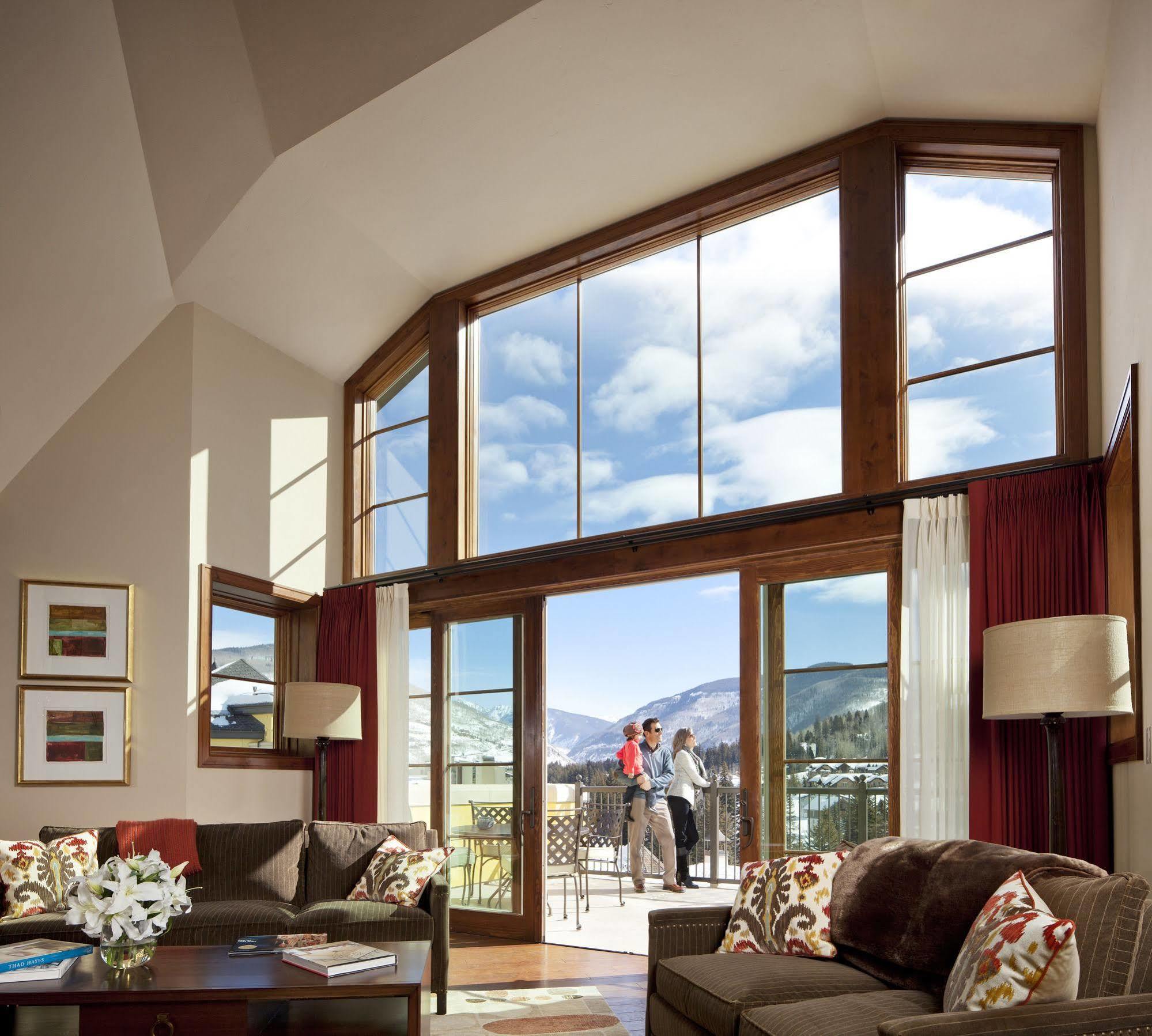 Legendary Lodging At The Ritz Vail Esterno foto
